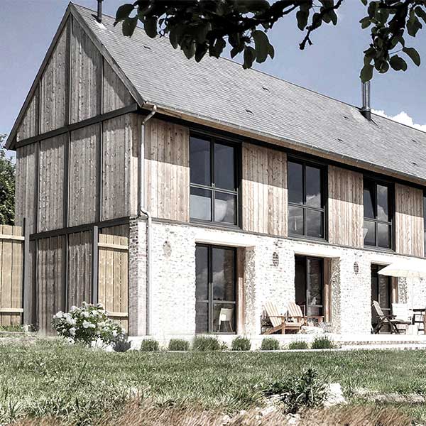 Rénovation totale et l'extension d'une grange normande © Per Rasmusson