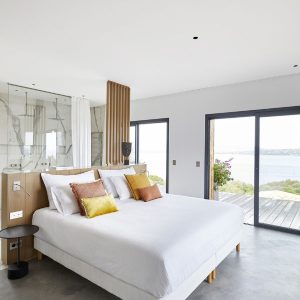 Chambre parentale moderne et spacieuse - terrasse kebony