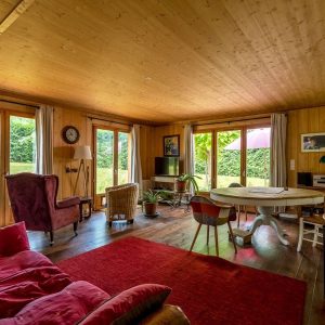 intérieur maison en bois massif dordogne, salon