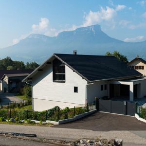 maison bois moderne avec bardage vue de l'exterieur