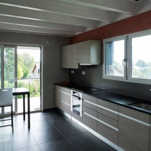photo 2 cuisine de la maison moderne en bardage bois