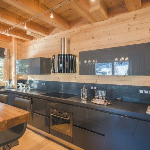 cuisine chalet traditionnel de montagne
