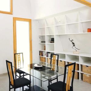 maison bois moderne et familial avec jardin