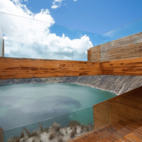 Plateforme en bois lac