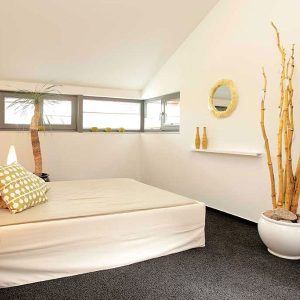 chambre intérieur de maison bois moderne et familiale