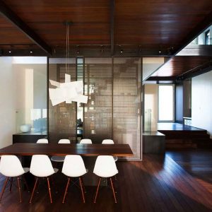 maison bois moderne au canada, salle à manger, pièce de vie