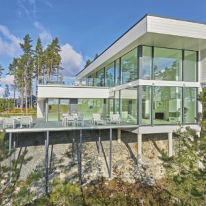 Reportage maison bois - la perle du lac- abd108 - architecture bois - Photo : Polar Life Haus/Janne Kantee
