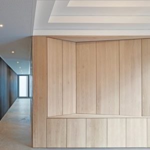 résidence en bois liant force et douceur vue de 3/4 extérieur - abd108 - architecturebois - Stephane Chalmeau et Atelier Maxime Schmitt Architecte