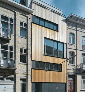 maison-bois-moderne-dans-la-ville