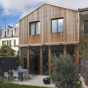 Maison extension bois parisienne