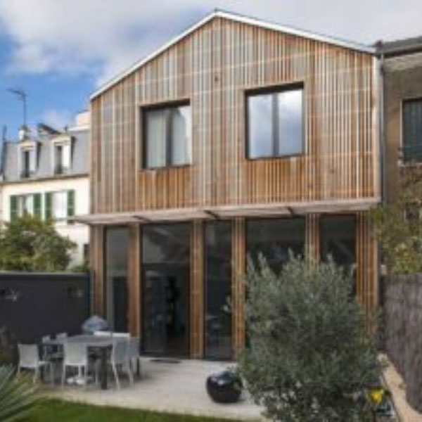 Maison extension bois parisienne
