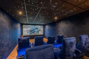 chalet bois - Serre Chevalier - Chalets Lombard Vasina - Jonathann  Dupieux - cinéma à domicile