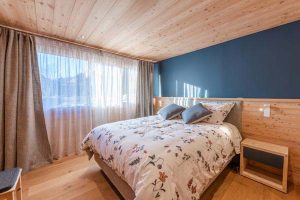 chalet bois - Serre Chevalier - Chalets Lombard Vasina - Jonathann  Dupieux - chambre à coucher