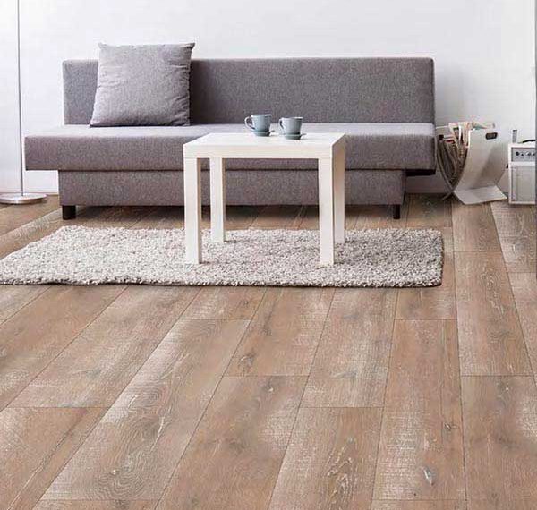 salon avec carrelage avec imitation