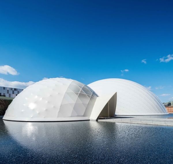 Blue Ocean Dome Shigeru Ban